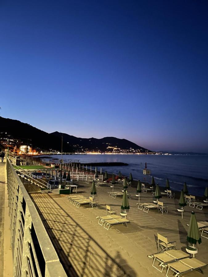 Hotel Del Golfo Laigueglia Exterior photo