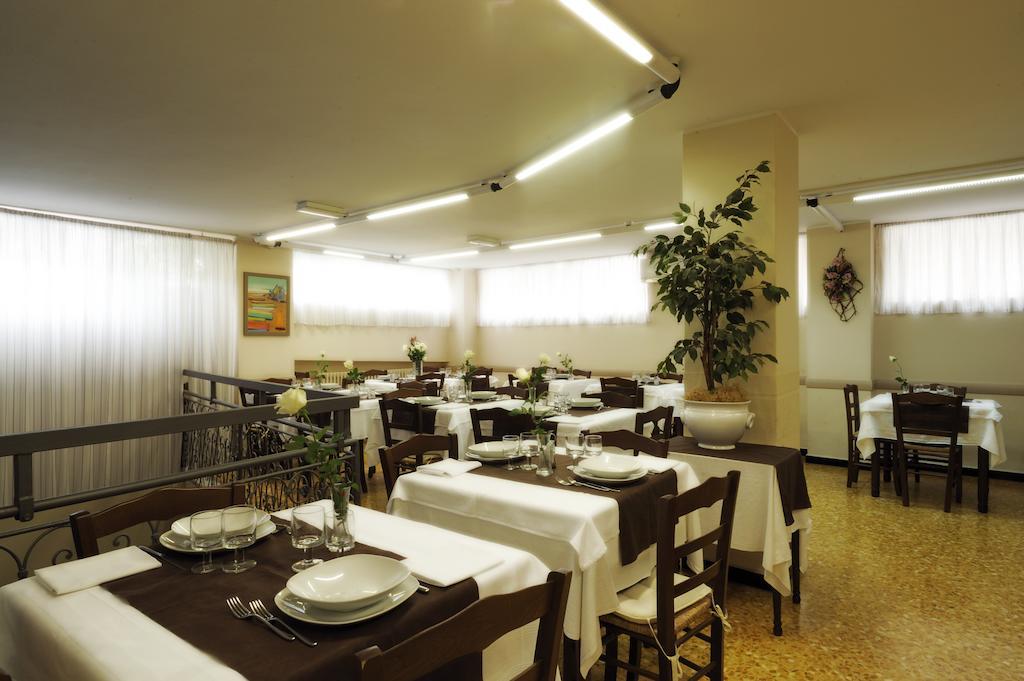 Hotel Del Golfo Laigueglia Exterior photo